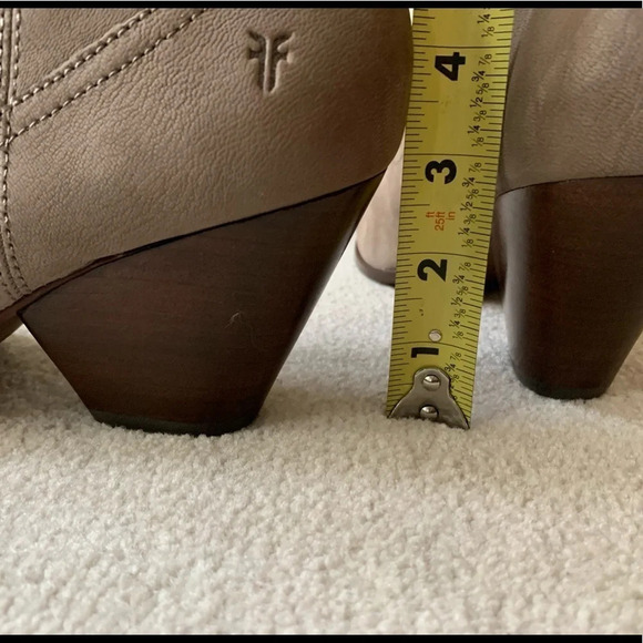 FRYE Allister Smock Ankle Bootie Gray, 8.5 (brownish gray) NEW - Picture 14 of 16